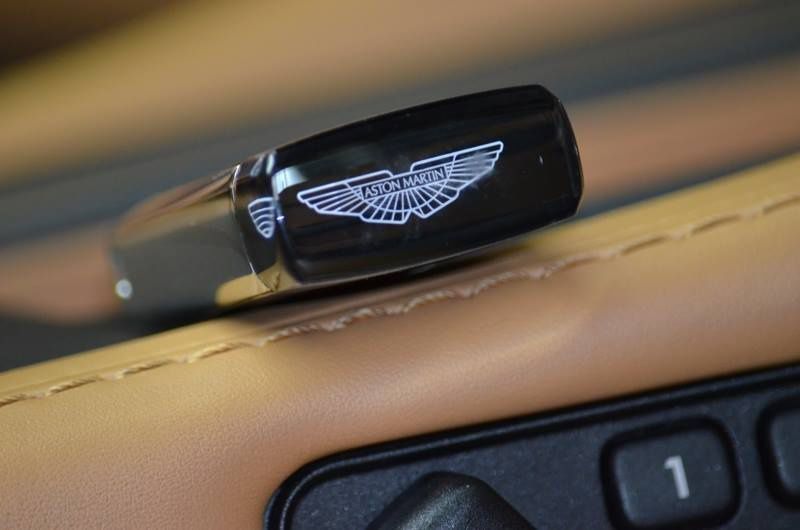 Aston martin - Vantage v8 cabriolet